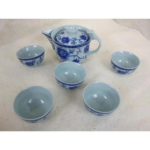 Tea Set, Blue Floral Tea set, Kettle and cups, Asian flare - Picture 1 of 8